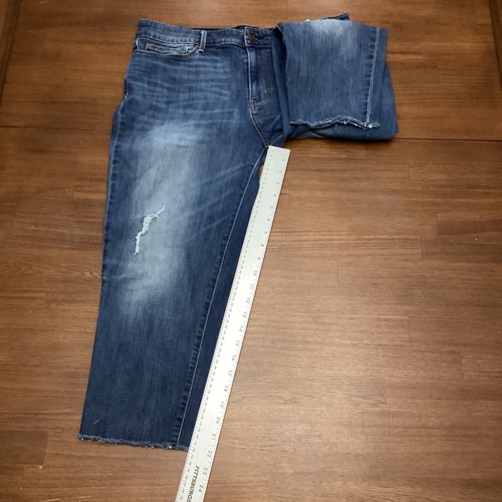 Signature Levi Strauss High Rise Slim Crop Jeans Size 16 Medium Wash Distressed - Picture 7 of 10